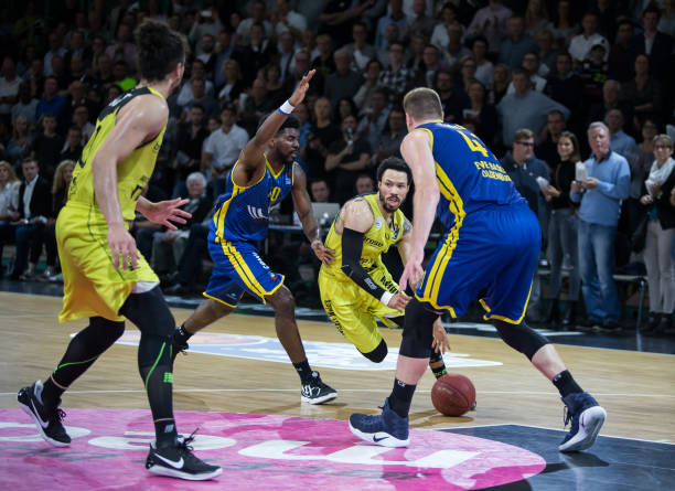 激战一触即 激战一触即