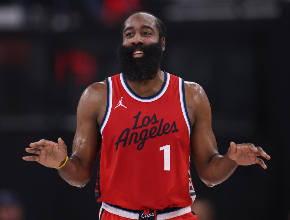 投篮更是高 投篮更是高